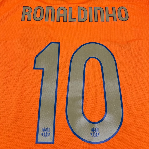 Ronaldinho #10 Barcelona 2006/2007 Away ORIGINAL Nike Rare Soccer Jersey (XL) - Picture 8 of 9